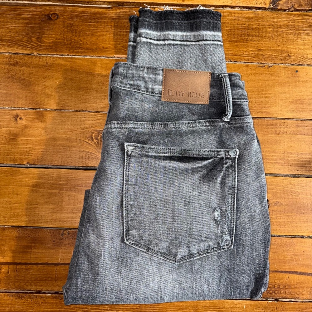 Judy Blue Skinny Jeans Women 15 (Fits 32x28) Gray High Rise Raw Hem Distressed - Picture 1 of 8